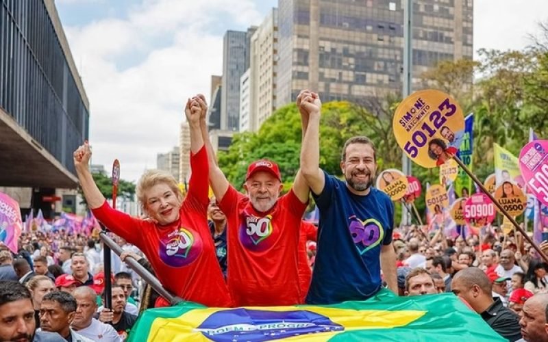Lula gastou R$ 1,4 milhão em voos da FAB para fazer campanhas com aliados