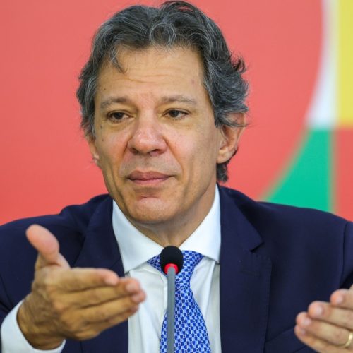 Haddad afirma que déficit do país foi de 0,1% em 2024 e projeta PIB em 3,6%