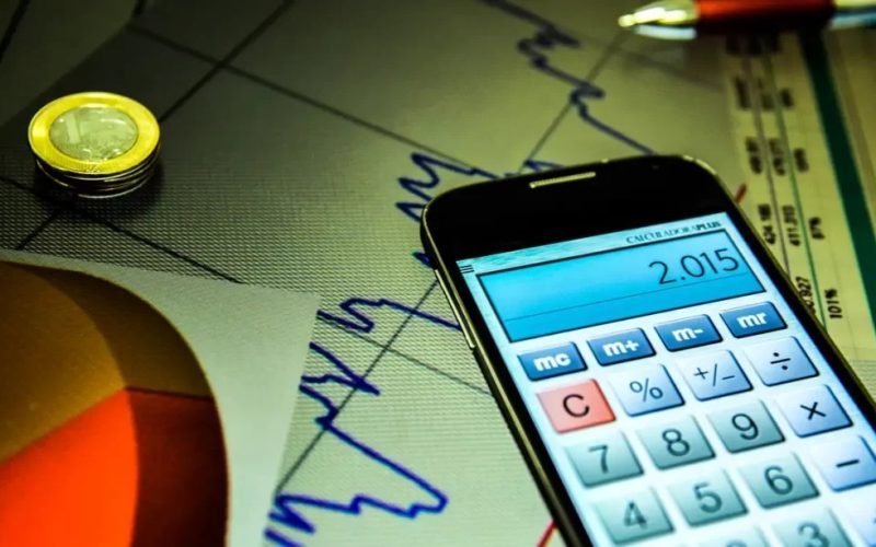 Inflação de 2024 fecha em 4,83% e estoura teto de meta, aponta IBGE