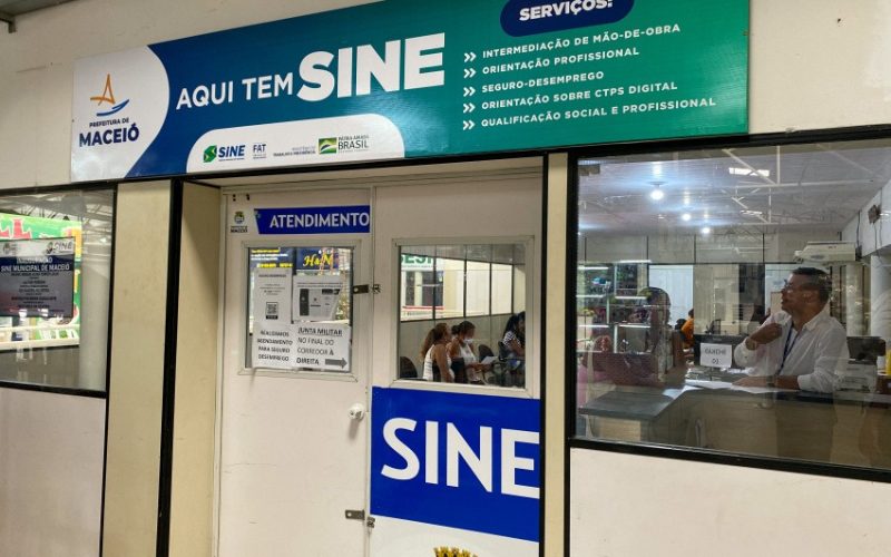 Mais de 300 vagas de emprego são ofertadas no Sine Maceió