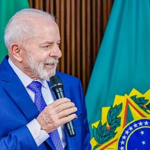 Lula afirma que Brasil retaliará EUA caso Trump taxe produtos brasileiros