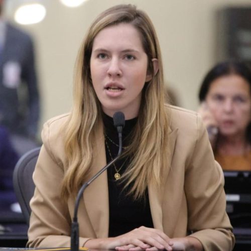 No Dia do Retinoblastoma, Cibele Moura requer mais transparência e agilidade no atendimento em Alagoas