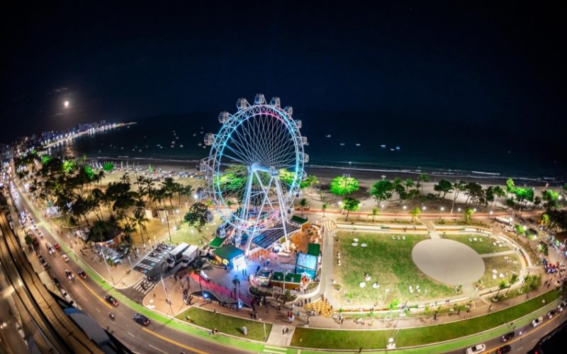 Ronaldo Lessa brinca sobre inauguração da roda-gigante de Maceió e diz que atração valorizou seu imóvel