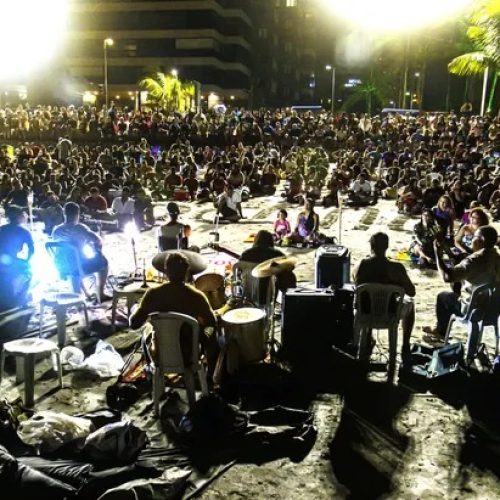 Luau do Sipá anima a orla de Maceió com música e cultura