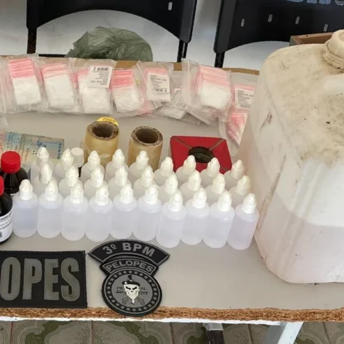 Homem é preso com drogas e materiais para a produção de “loló” em Arapiraca