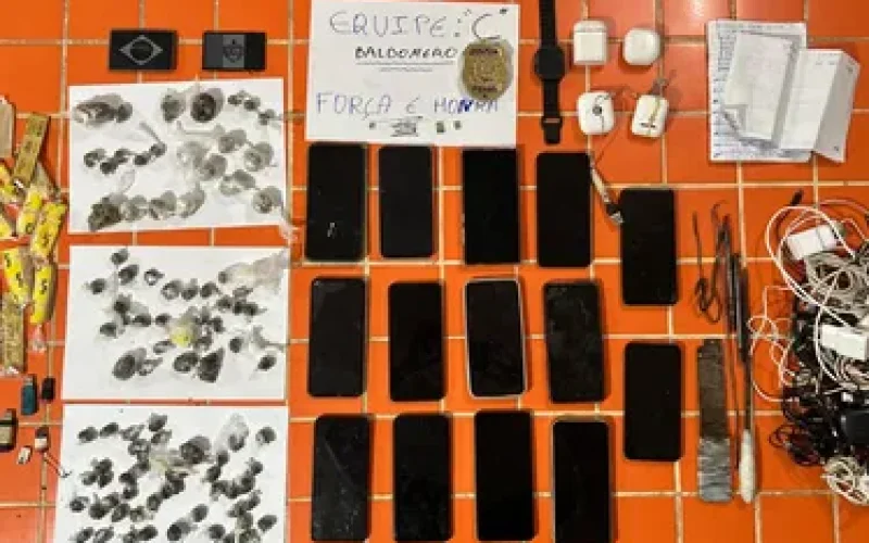 Operação no presídio Baldomero Cavalcanti termina com apreensão de drogas e celulares