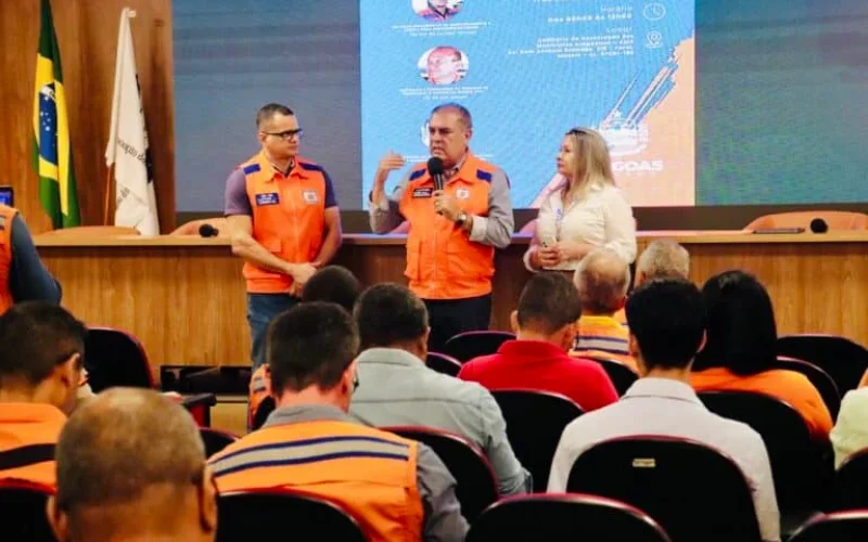 AMA e Defesa Civil reúnem coordenadores municipais para apresentar sistemas inteligentes de monitoramento