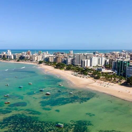 Operadora de turismo coloca Maceió no topo do ranking dos destinos mais vendidos de 2025
