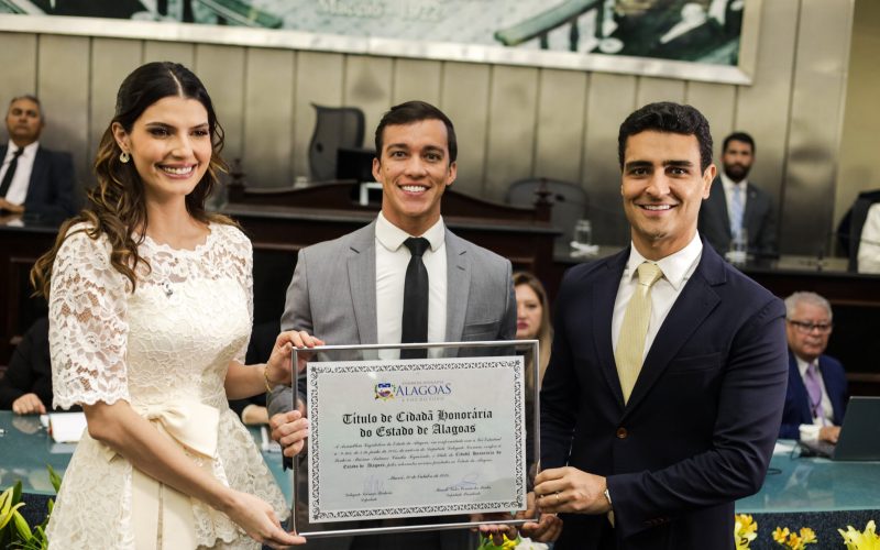 ALE concede Título de Cidadã Honorária à primeira-dama de Maceió, Marina Cândia