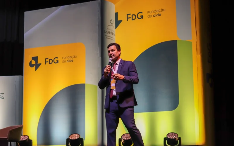 Marcelo Beltrão apresenta em Belo Horizonte palestra sobre a transformação da educação em Coruripe