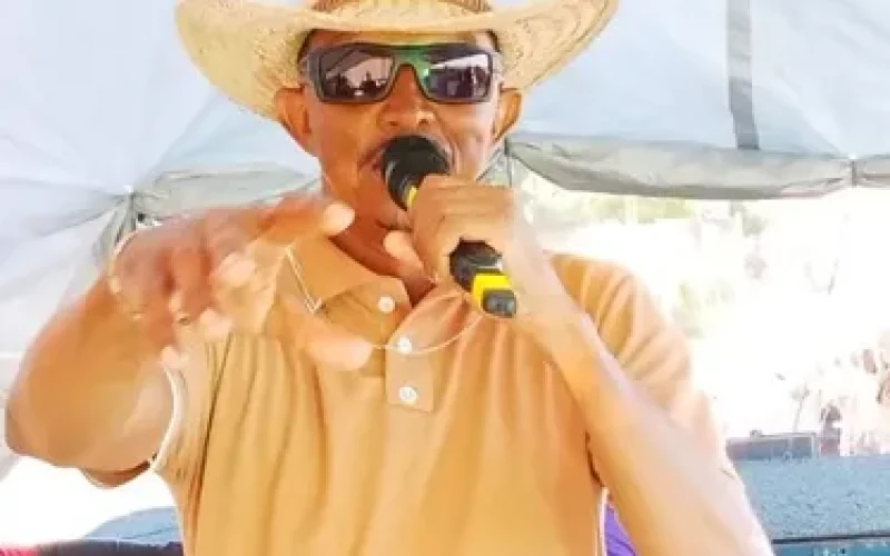 Cantor alagoano é encontrado morto em Sergipe com golpes de facão