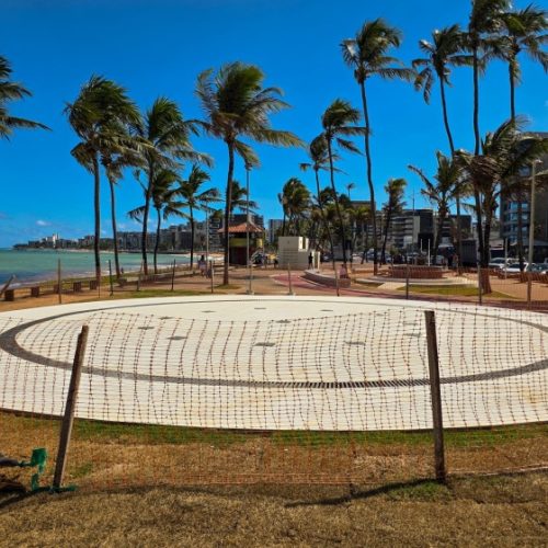 Posto 7 recebe fonte interativa com jatos de água de até 4 metros