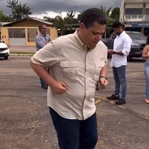 Vídeo de Alcolumbre dançando forró gera críticas e revolta na internet
