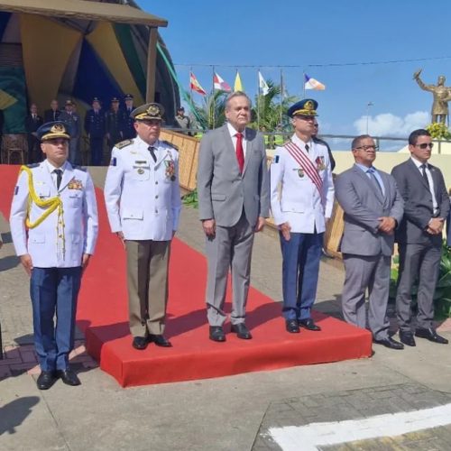 Ausência de Paulo Dantas faz vice Ronaldo Lessa comandar desfile de 7 de Setembro
