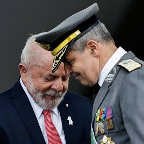 Lula assina decreto que regula uso da força policial no Brasil