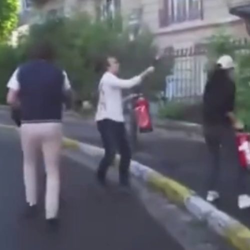 “Taxem os ricos”: ativistas atacam mansões de bilionários na França com tinta