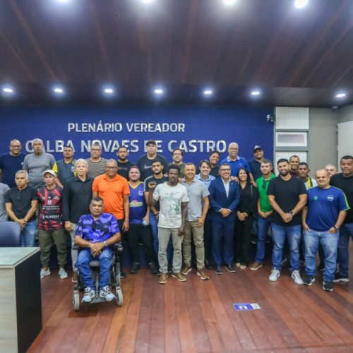 Audiência na Câmara defende materiais, campos e visibilidade para escolinhas sociais