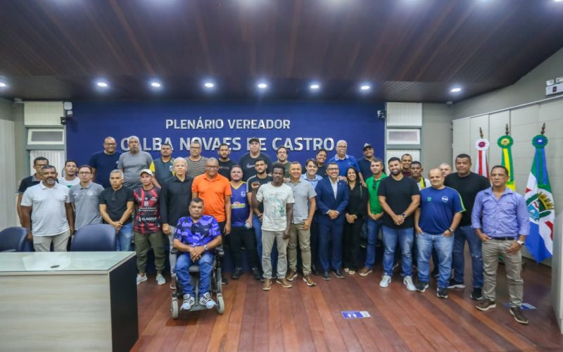 Audiência na Câmara defende materiais, campos e visibilidade para escolinhas sociais