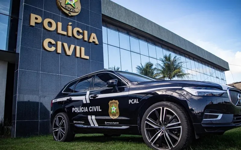 Homem mascarado é procurado após filmar mulher em banheiro na Serraria