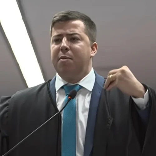 Advogado usa obra ‘Senhor dos Anéis’ para defender tenente-coronel no STF: “Jornada dos hobbits”