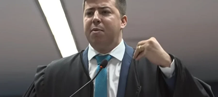 Advogado usa obra ‘Senhor dos Anéis’ para defender tenente-coronel no STF: “Jornada dos hobbits”