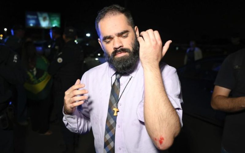 Marxista, Progressista e contra extrema direita, saiba quem é o evangélico que participou de vigília bolsonarista