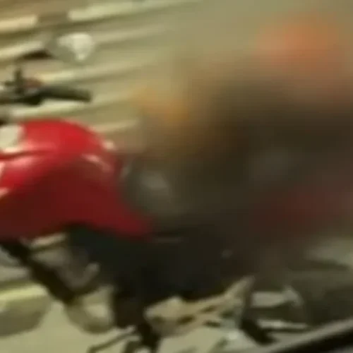 Perseguição policial termina com jovem morto após queda de moto no Vale do Reginaldo