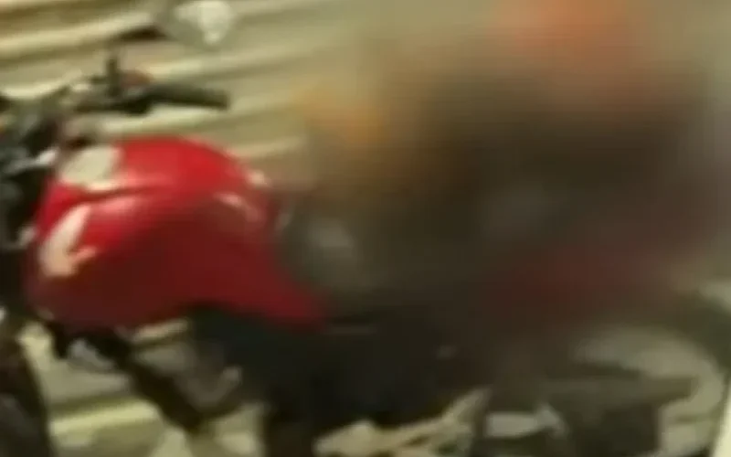 Perseguição policial termina com jovem morto após queda de moto no Vale do Reginaldo