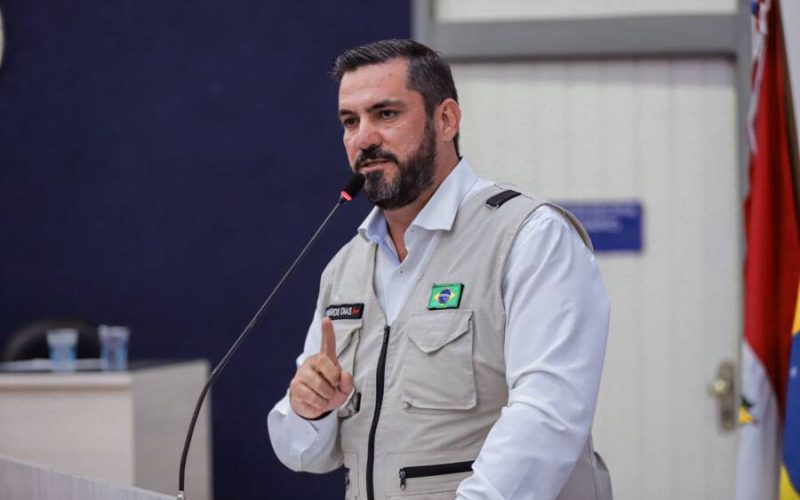 “Parabens, Lula”: Vereador Leonardo Dias ironiza prejuizo de R$9 bilhões das estatais