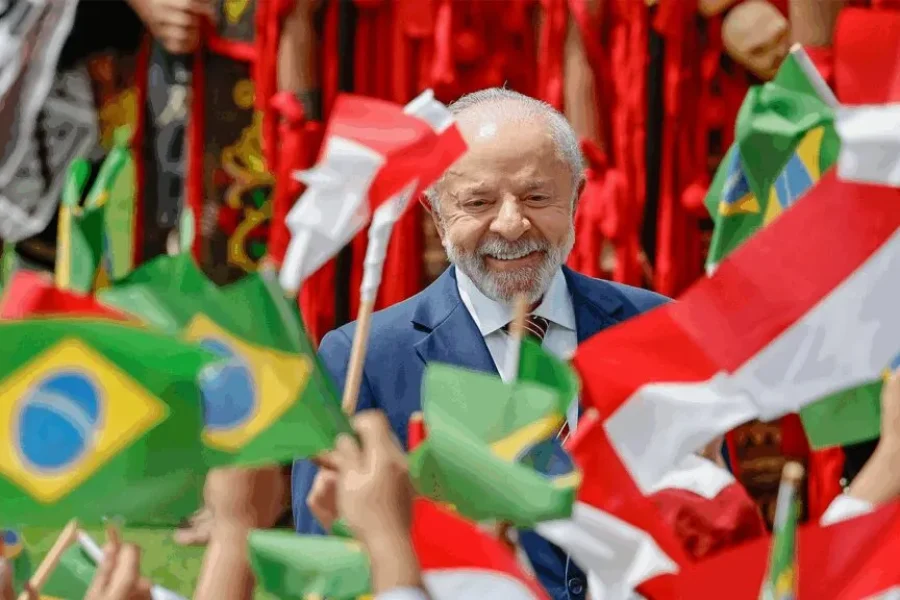 Lula afirma que megaoperação foi um desastre