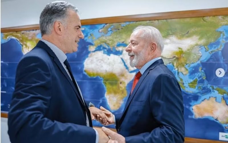 Com vitória de Yamandú Orsi no Uruguai, Lula ganha aliado esquerdista no Mercosul