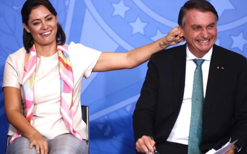 Michelle Bolsonaro deve assumir protagonismo em 2026 sem Bolsonaro na eleição, diz líder do PL