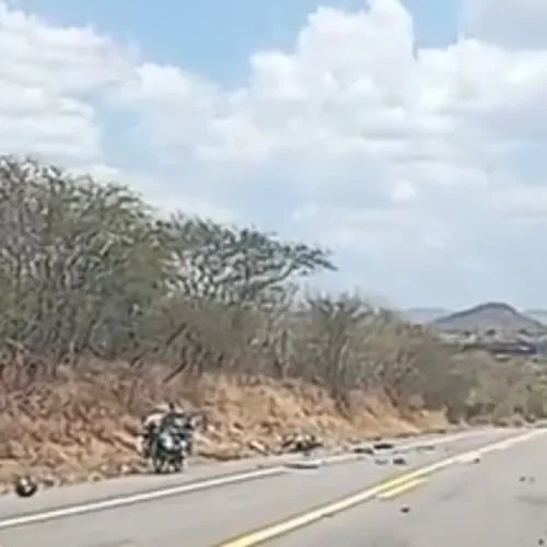 Motociclista morre após colisão com caminhão em trecho da barragem de Estrela de Alagoas
