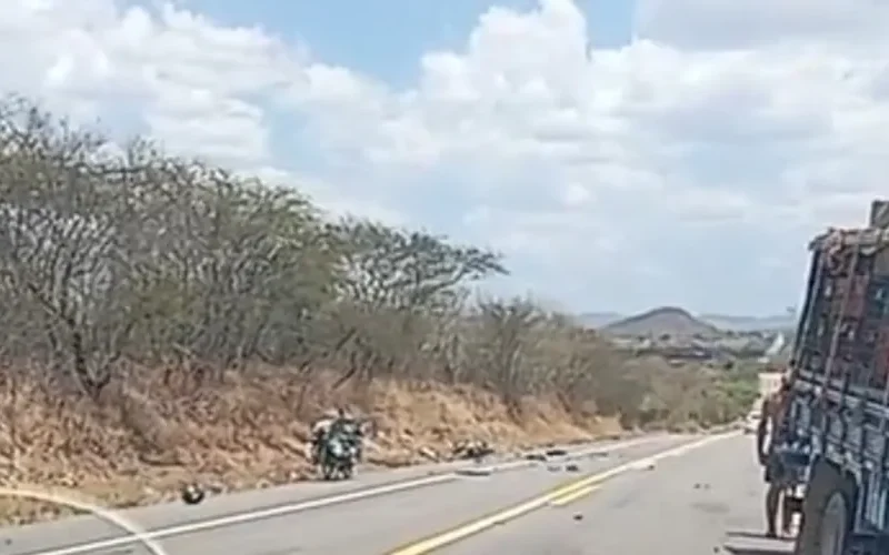 Motociclista morre após colisão com caminhão em trecho da barragem de Estrela de Alagoas