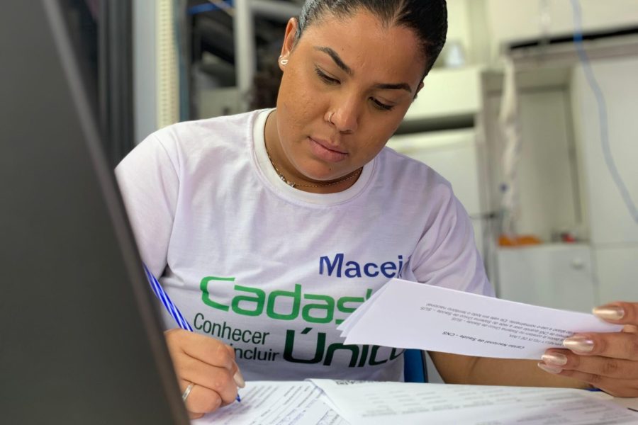 Mutirão do Cadastro Único percorre bairros de Maceió com serviços gratuitos