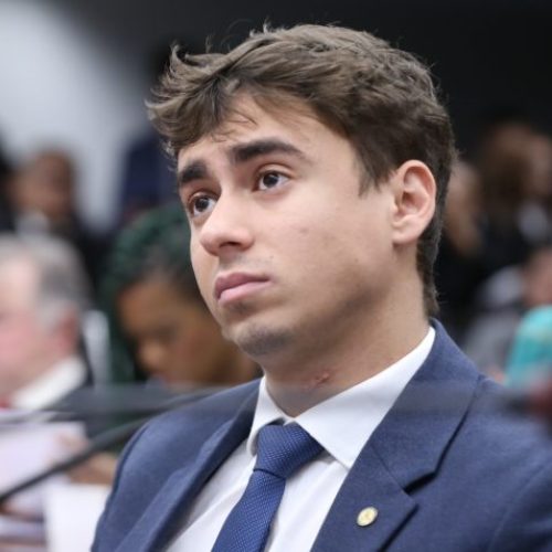 Justiça determina aumento de indenização de Nikolas Ferreira à Felipe Neto