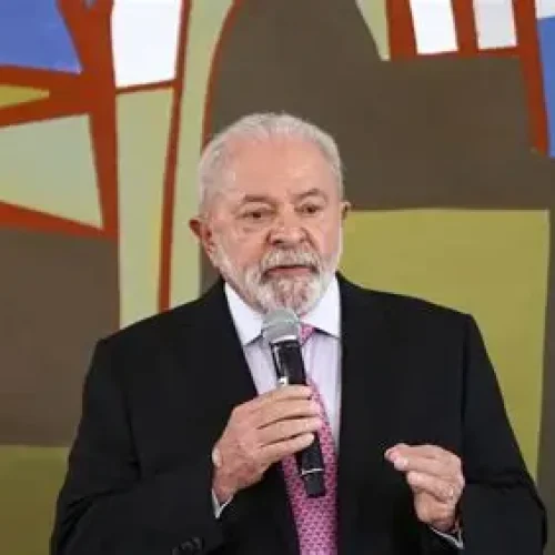 Lula diz que vai ligar para Trump, mas para convidar para a COP30