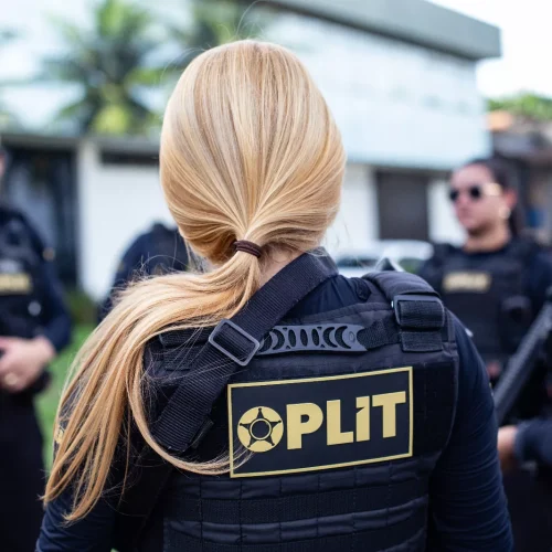 OPLIT prende homem por agredir mulher na Jatiuca