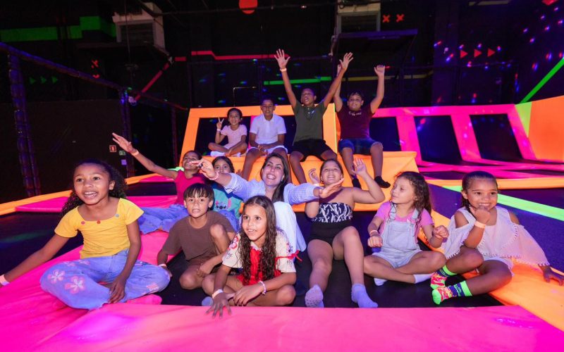 Deputada Gabi Gonçalves realiza edição especial do Gabi Para Baixinhos no Vila Trampolim