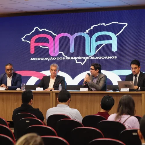 Reunião na AMA debate cotas municipais e fortalecimento de políticas raciais em Alagoas
