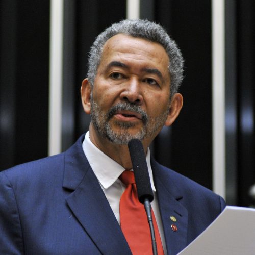Deputado Paulão repercute mudança do nome da sede da prefeitura de União dos Palmares