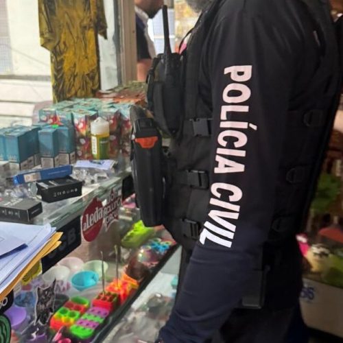 Polícia Civil cumpre mandado e prende suspeito por homicídio em Maceió