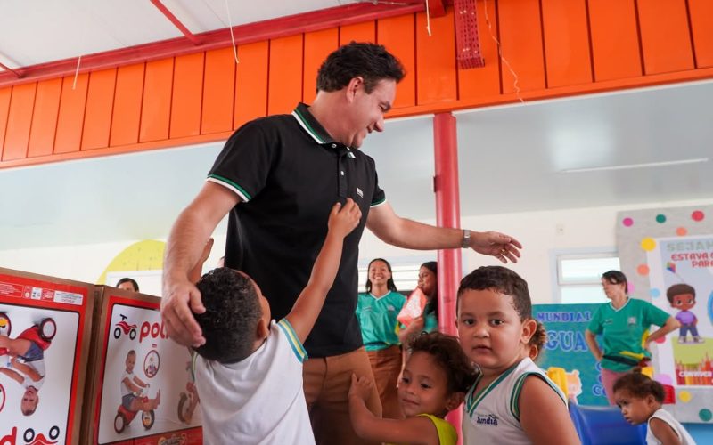 Prefeito Jorge Galvão garante pagamento do 1/6 de férias a servidores da Educação de Jundiá