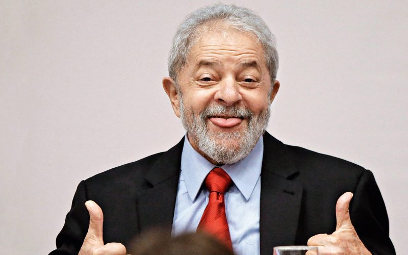 Lula reclama do valor de seu salário: “Sobrou só R$ 21 mil”