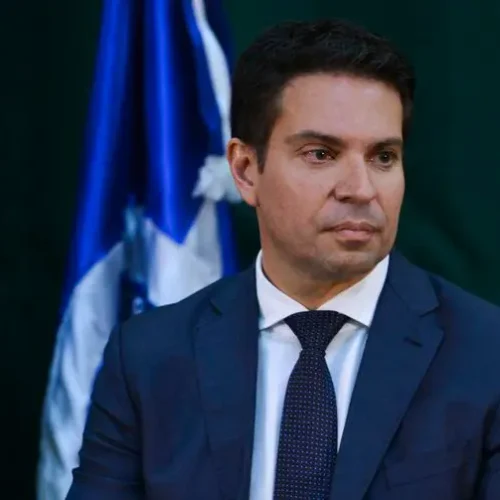 Defesa de Ramagem recorre de condenação e pede reversão da perda de cargo na PF