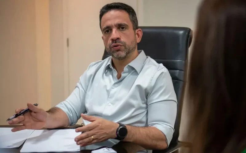 PF aponta esquema de corrupção em contratos da Saúde iniciados em 2023, no começo do governo Paulo Dantas