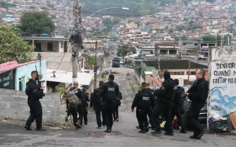 Raquel Sheherazade critica operação no Rio e denuncia execuções em favelas