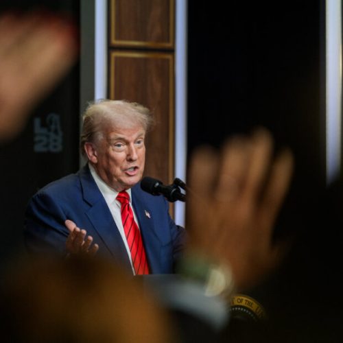 Trump desafia governadores e ameaça enviar tropas a Chicago: “Posso fazer o que quiser”