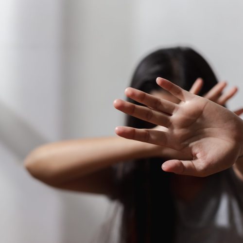 Suspeitos de estuprar adolescente disseram pra vítima levar amiga da “próxima vez”