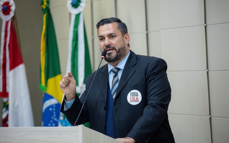 Leonardo Dias cobra apuração e punição a alunos do IFAL por ritual de ataque à fé cristã